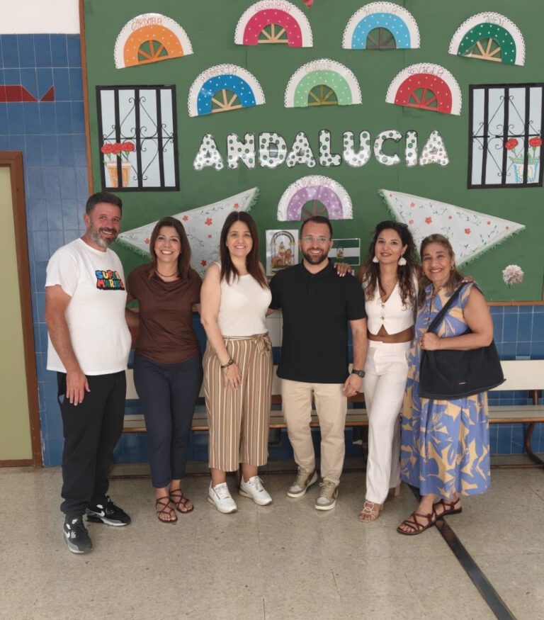 Visiting teachers with staff at CEIP Jábega, Málaga